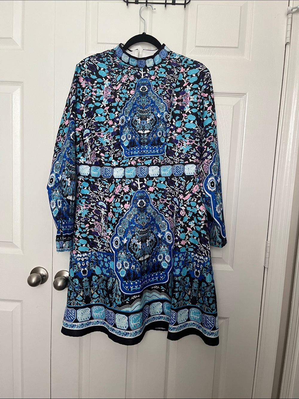 Long-Sleeve Floral Print Dress in Blue and Black